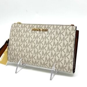 Michael Kors Large Jet Set Travel Signature Double Sip Wallet Wristlet - Vanilla